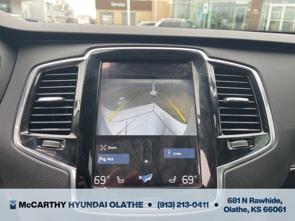 Used 2016 Volvo XC90 T6 Momentum w/ Momentum Plus Package AWD/4WD image 11