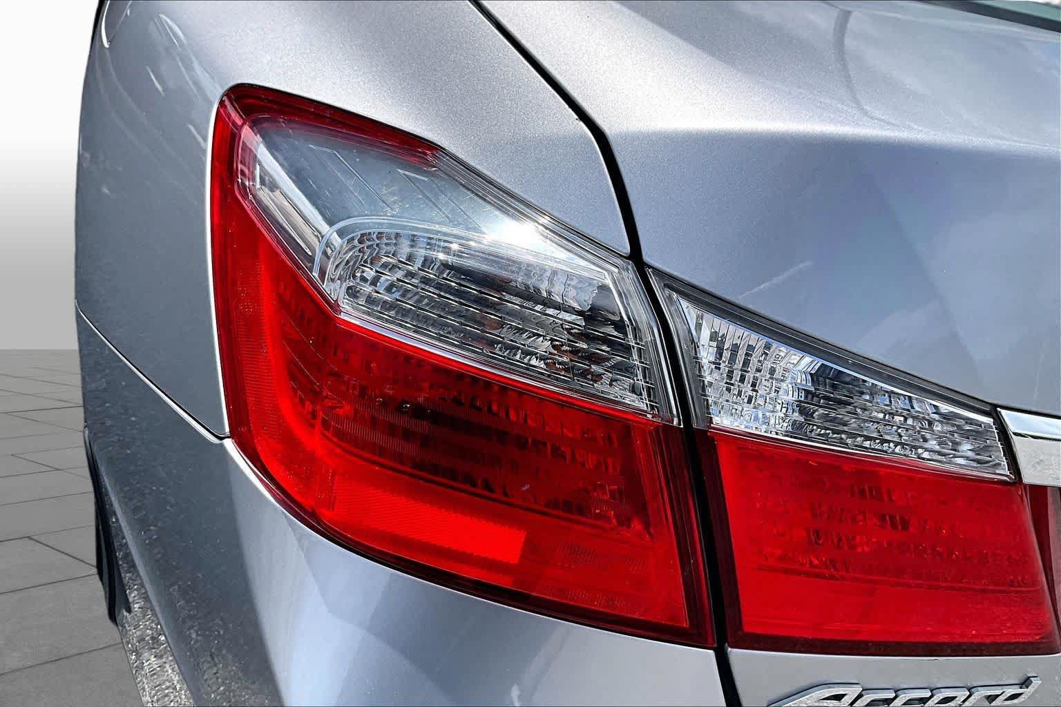 Used 2013 Honda Accord LX image 28