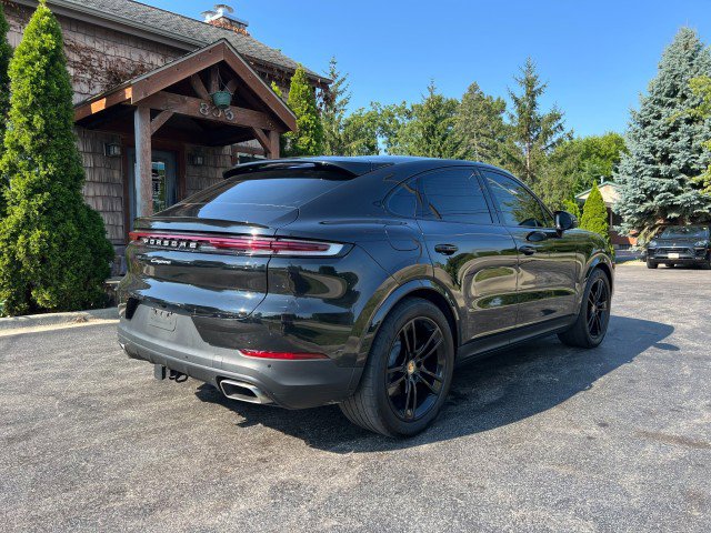 Used 2024 Porsche Cayenne Coupe image 8