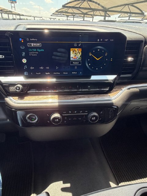 Used 2022 Chevrolet Silverado 1500 LT RWD image 9