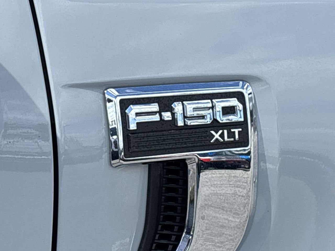 Certified 2024 Ford F150 XLT w/ Mobile Office Package AWD/4WD image 8