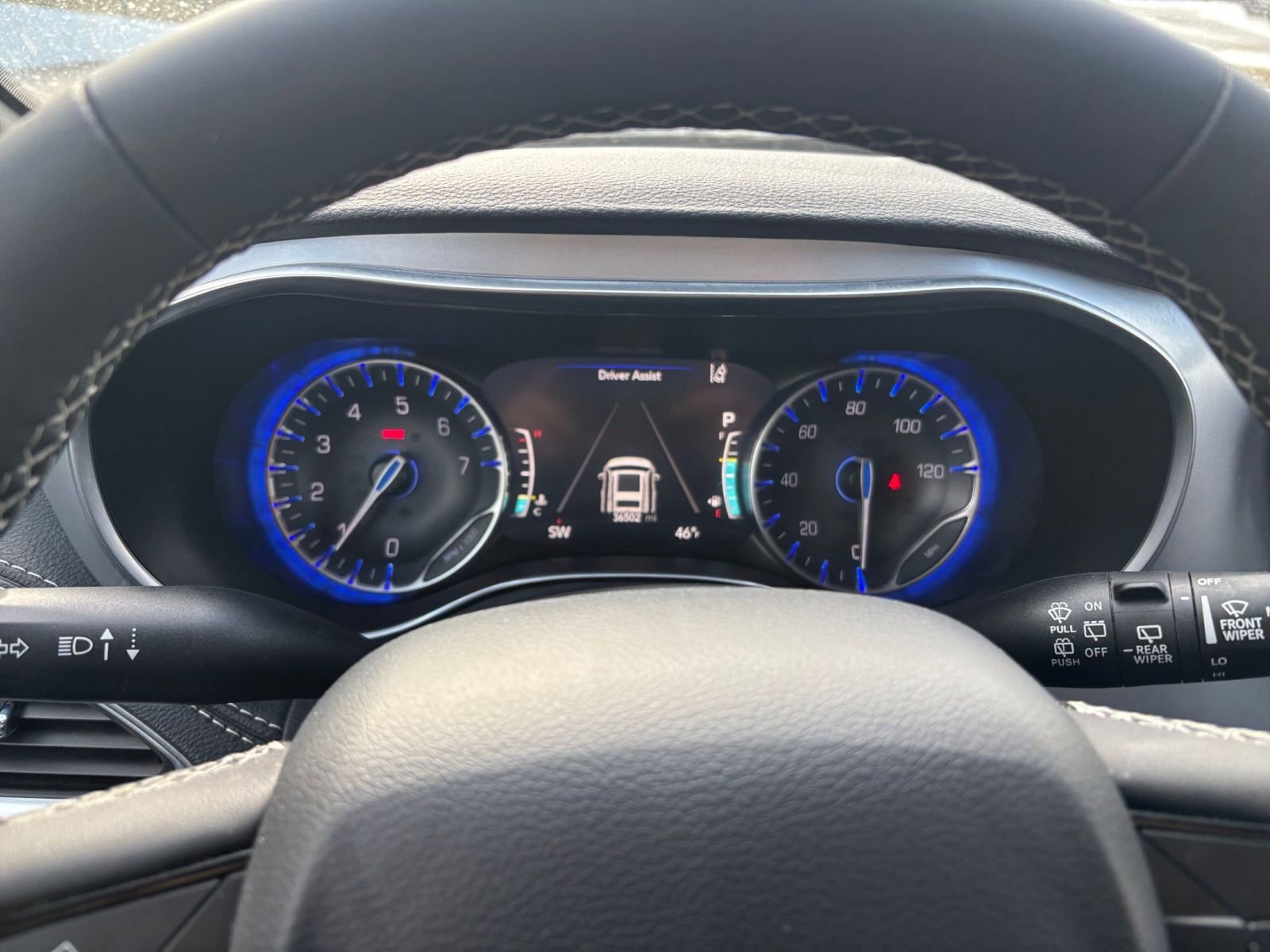 Used 2025 Chrysler Pacifica Limited image 42