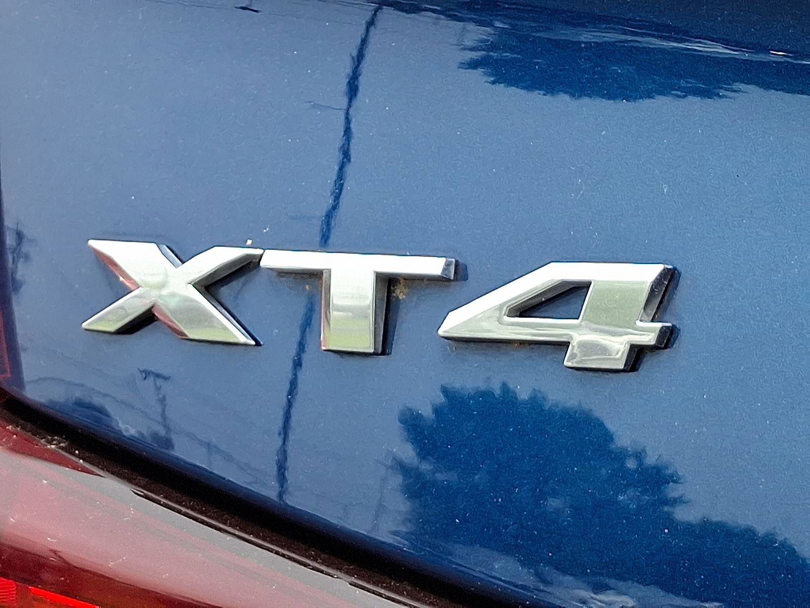 Used 2019 Cadillac XT4 Luxury w/ Cold Weather Package image 30