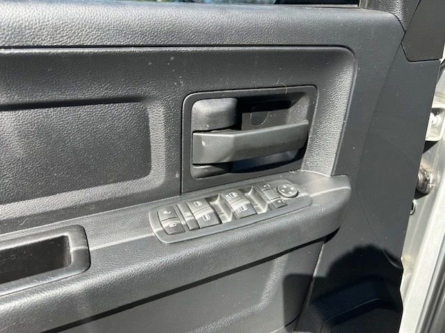 Used 2016 RAM 1500 Express AWD/4WD image 24