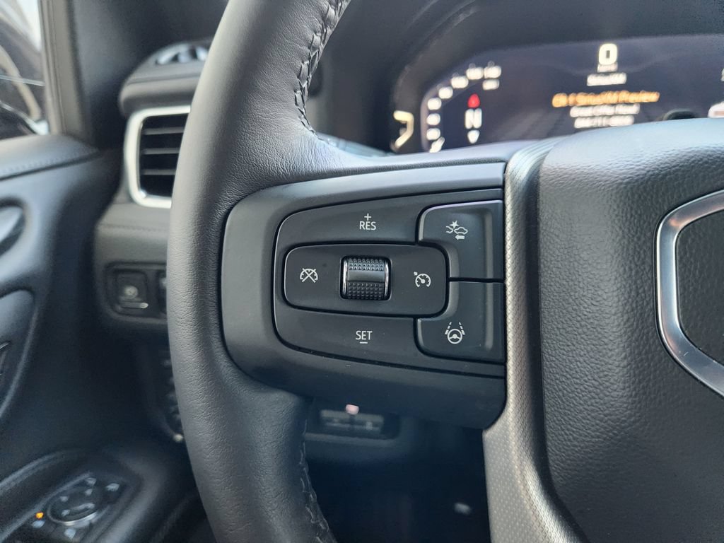 Used 2024 GMC Yukon Denali w/ Denali Reserve Package AWD/4WD image 29