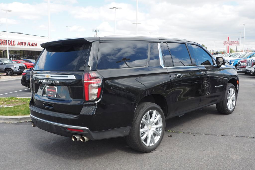 Used 2022 Chevrolet Suburban High Country w/ Premium Package 2 image 7