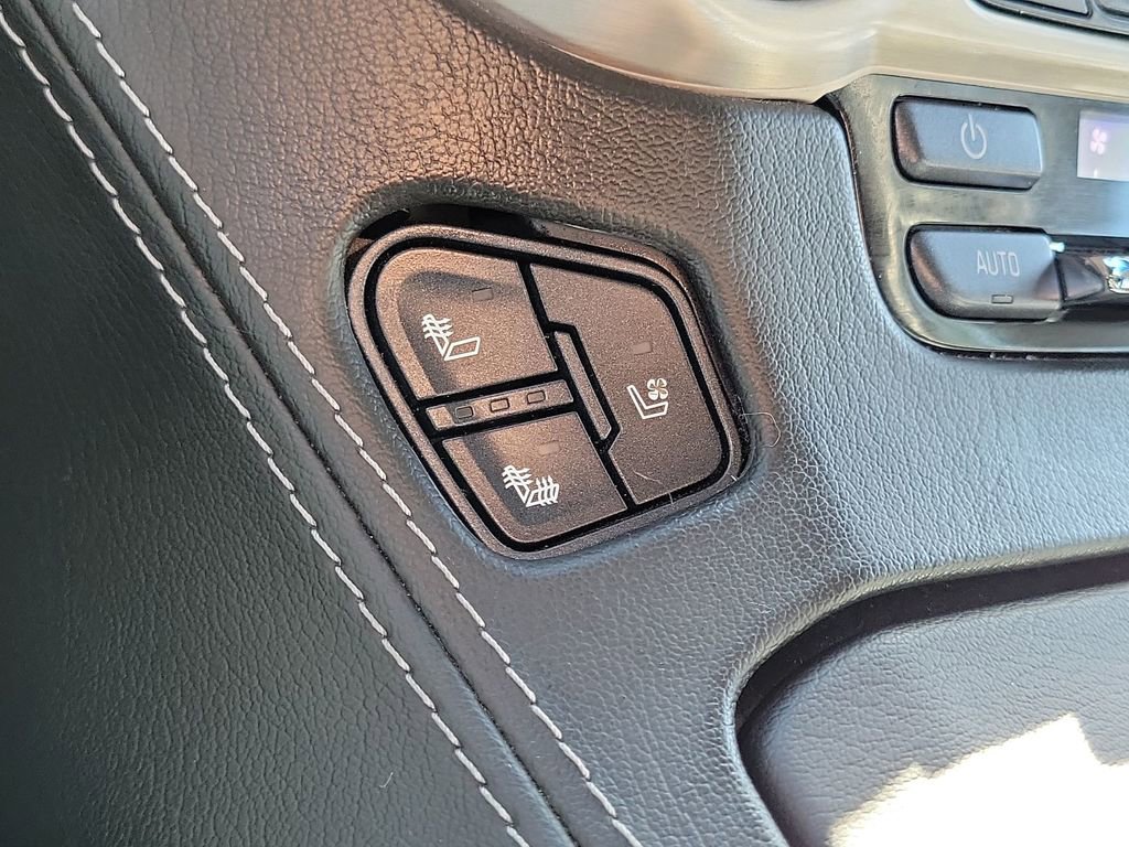 Used 2019 GMC Yukon XL Denali w/ Denali Ultimate Package image 36