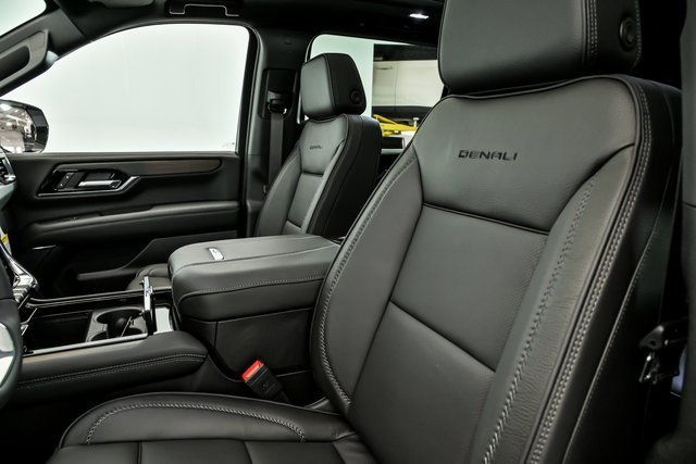 New 2026 GMC Yukon XL Denali w/ Sun & Power Step Package image 8