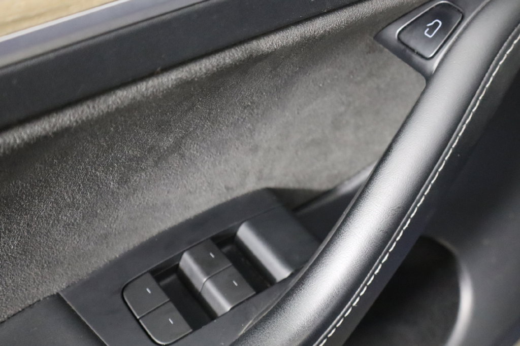 Used 2023 Tesla Model Y Long Range AWD/4WD image 19