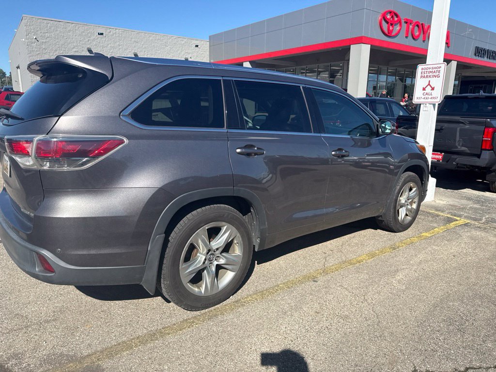 Used 2016 Toyota Highlander Limited AWD/4WD image 3
