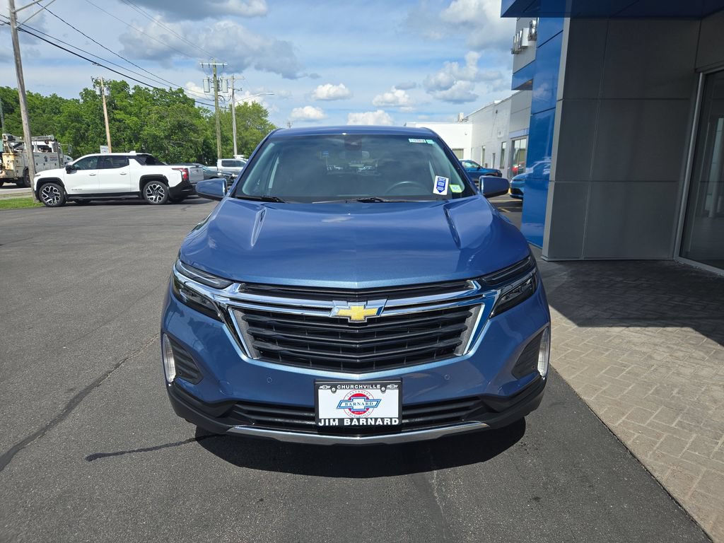 Certified 2024 Chevrolet Equinox LT w/ LPO, Floor Liner Package FWD image 3
