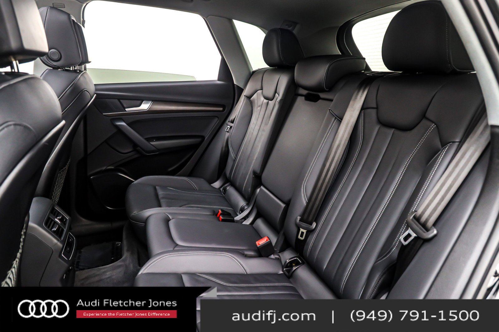 Used 2023 Audi Q5 e Premium w/ Convenience Package image 9