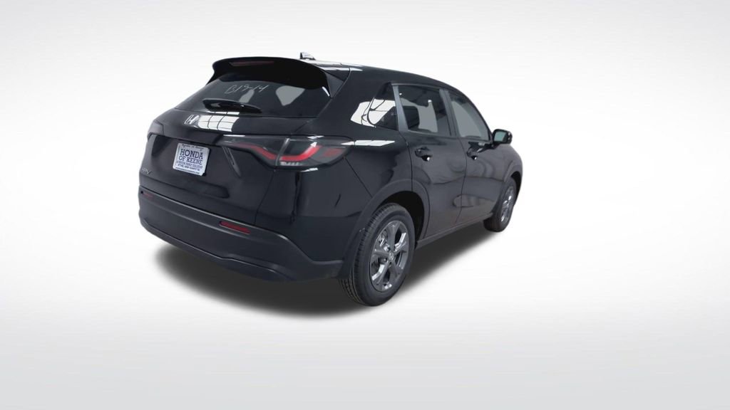 New 2026 Honda HR-V LX image 8
