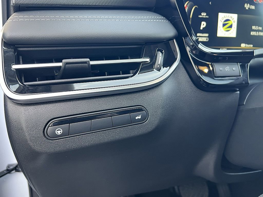 Used 2026 INFINITI QX60 Luxe w/ Cargo Package image 21