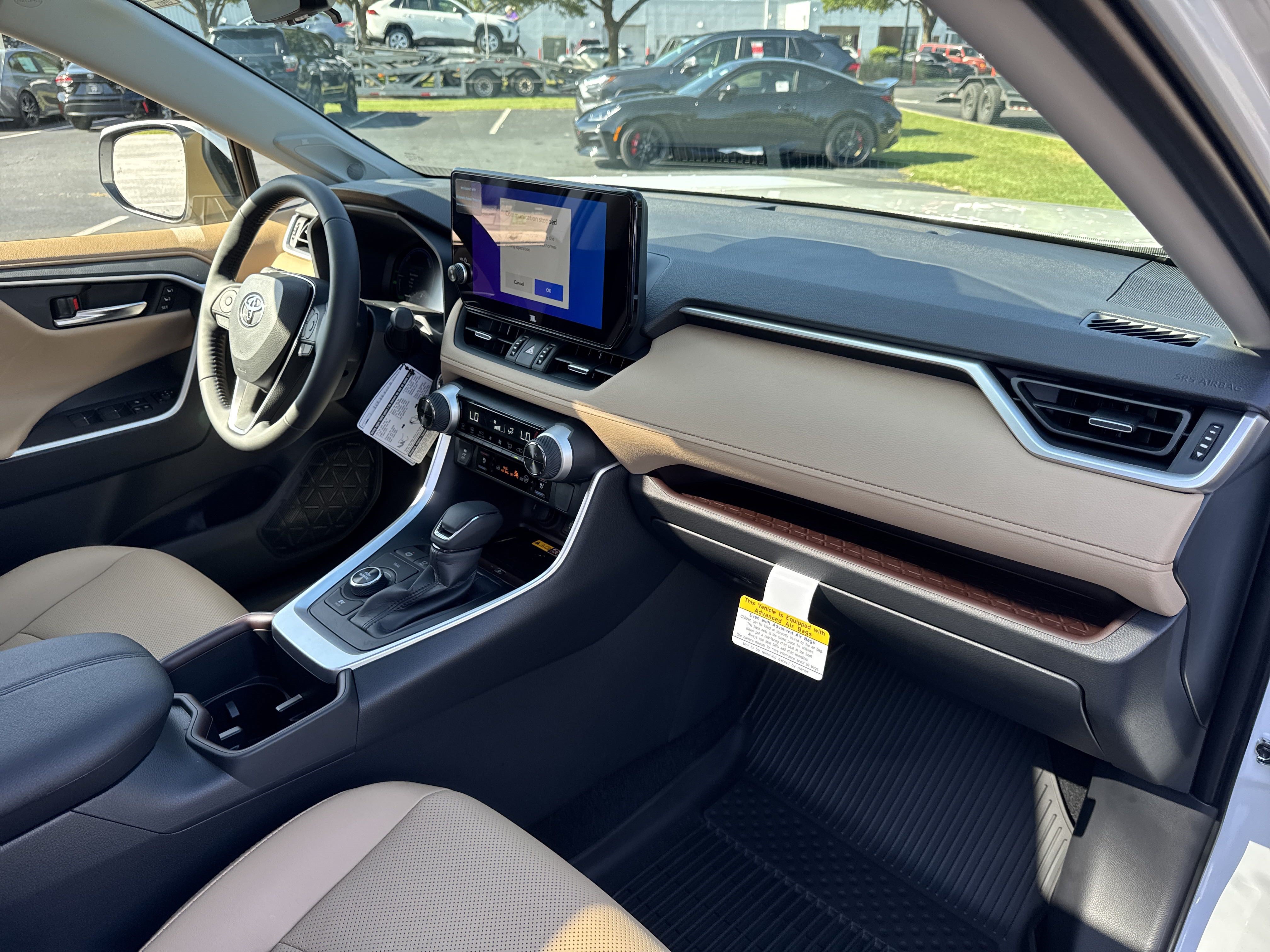 New 2025 Toyota RAV4 Limited w/ Advanced Technology Package AWD/4WD image 36
