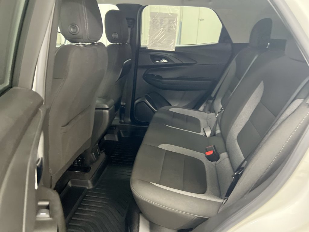 Used 2023 Chevrolet TrailBlazer LT w/ Convenience Package FWD image 22