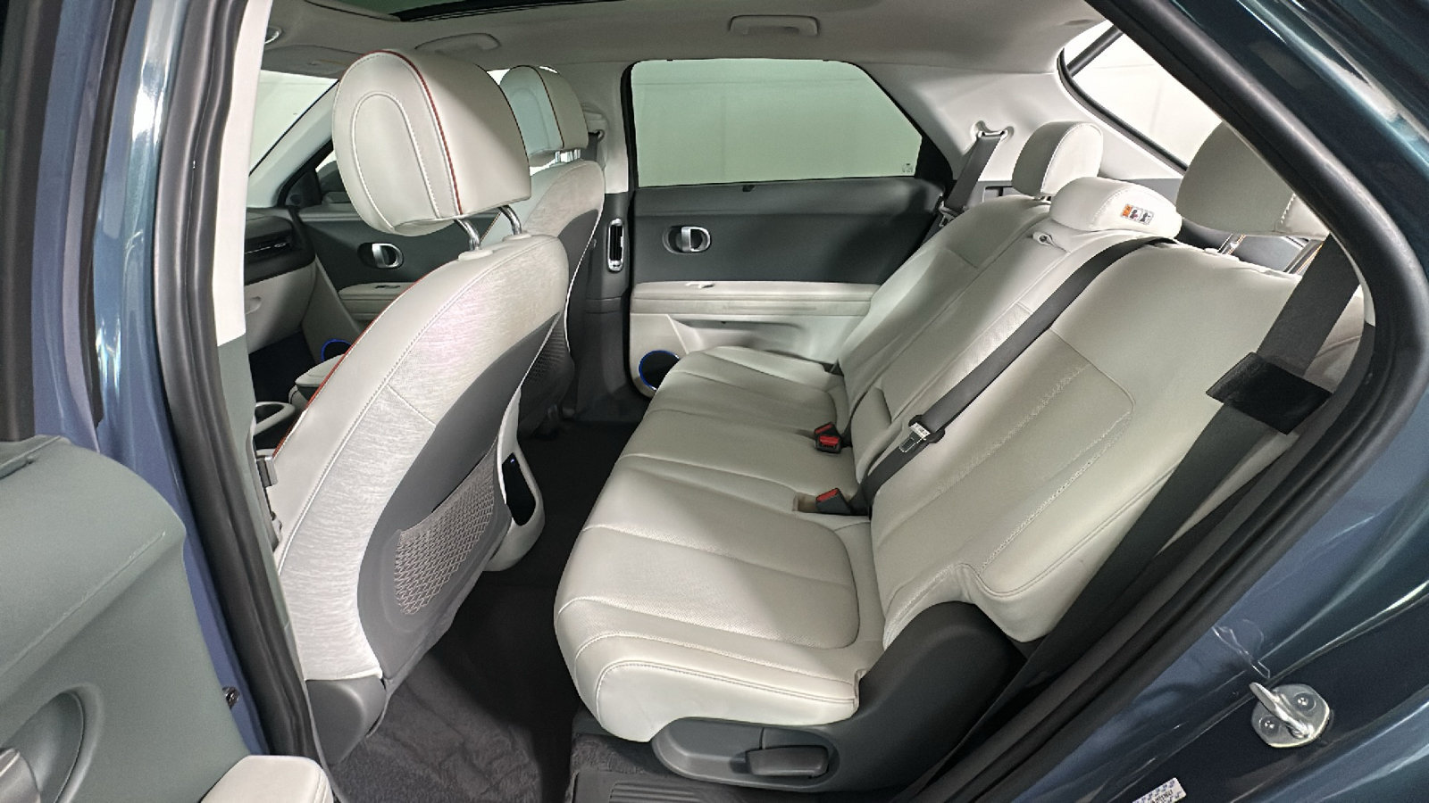 Used 2023 Hyundai Ioniq 5 Limited w/ Cargo Package AWD/4WD image 30