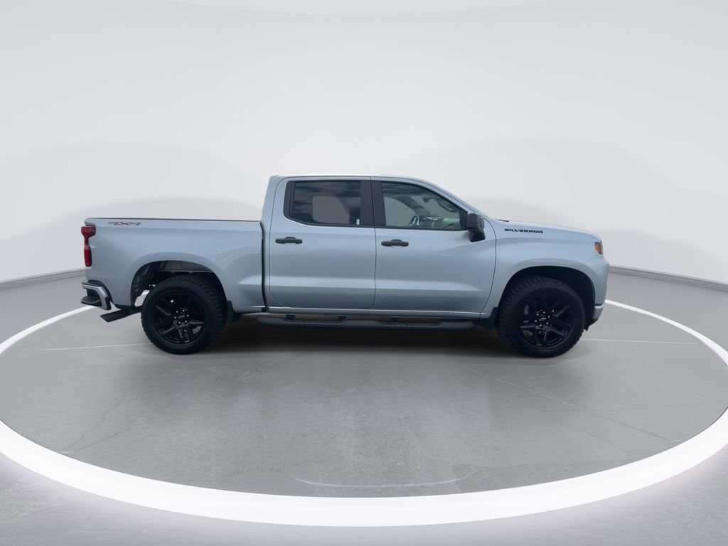 Used 2021 Chevrolet Silverado 1500 Custom w/ Rally Edition AWD/4WD image 9