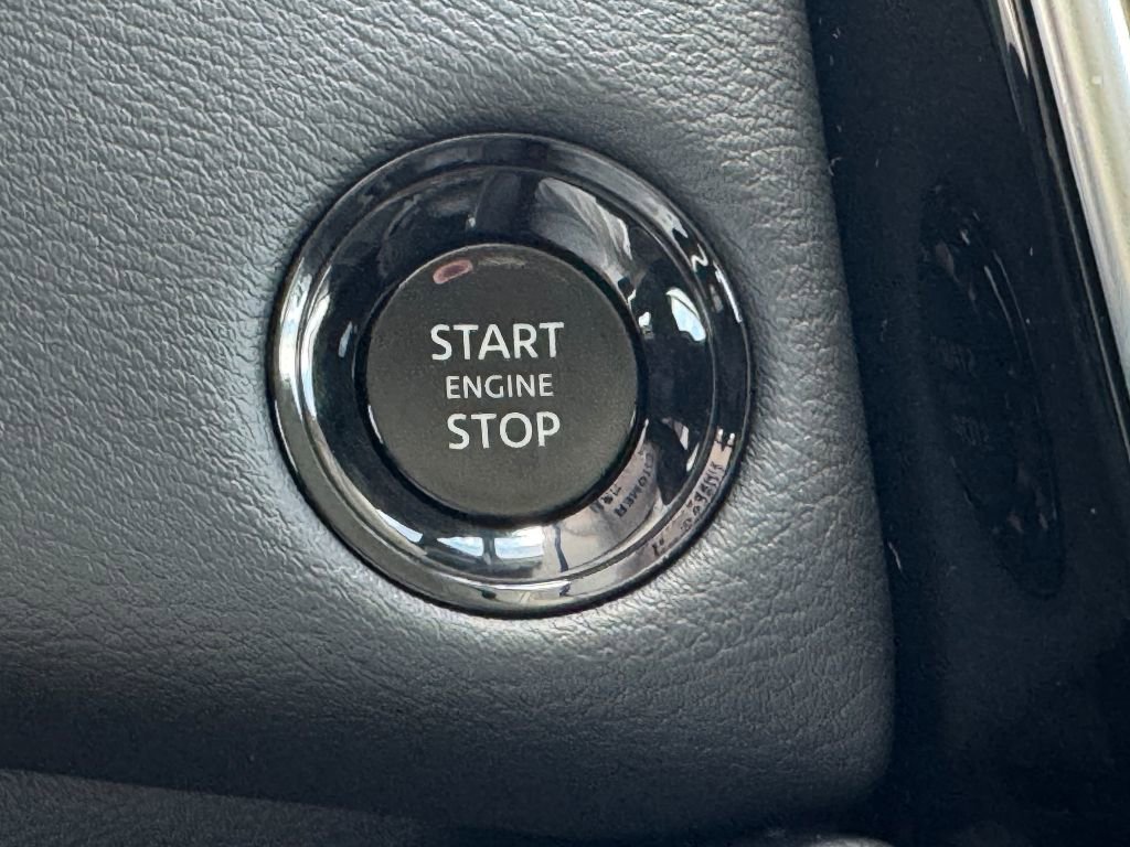 New 2025 Nissan Armada SV image 17