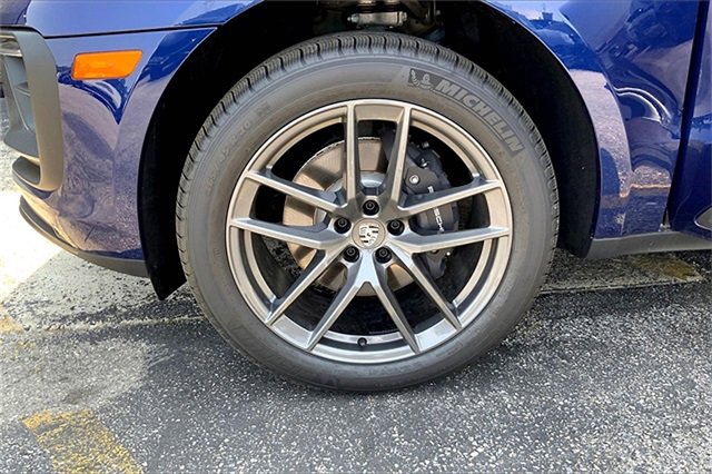 New 2025 Porsche Macan Turbo image 14