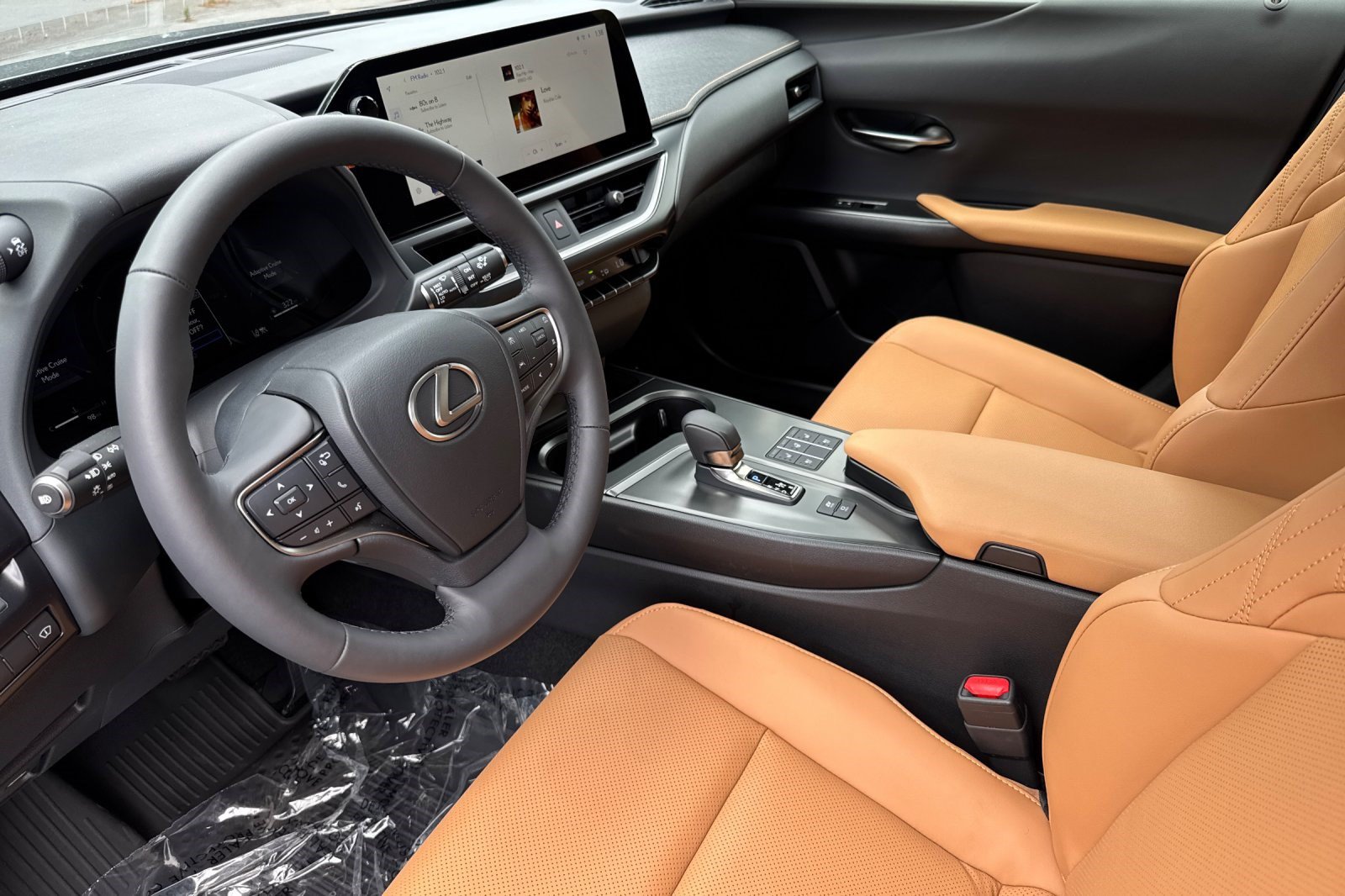 Used 2026 Lexus UX 300h AWD w/ Accessory Package (P1) image 11
