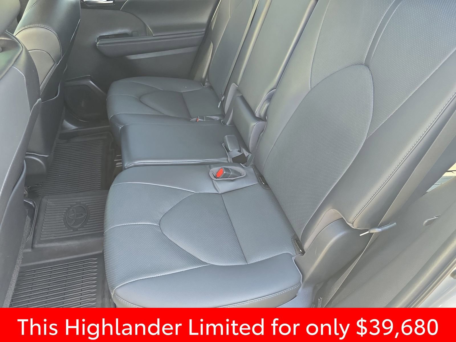 Used 2023 Toyota Highlander Limited image 21