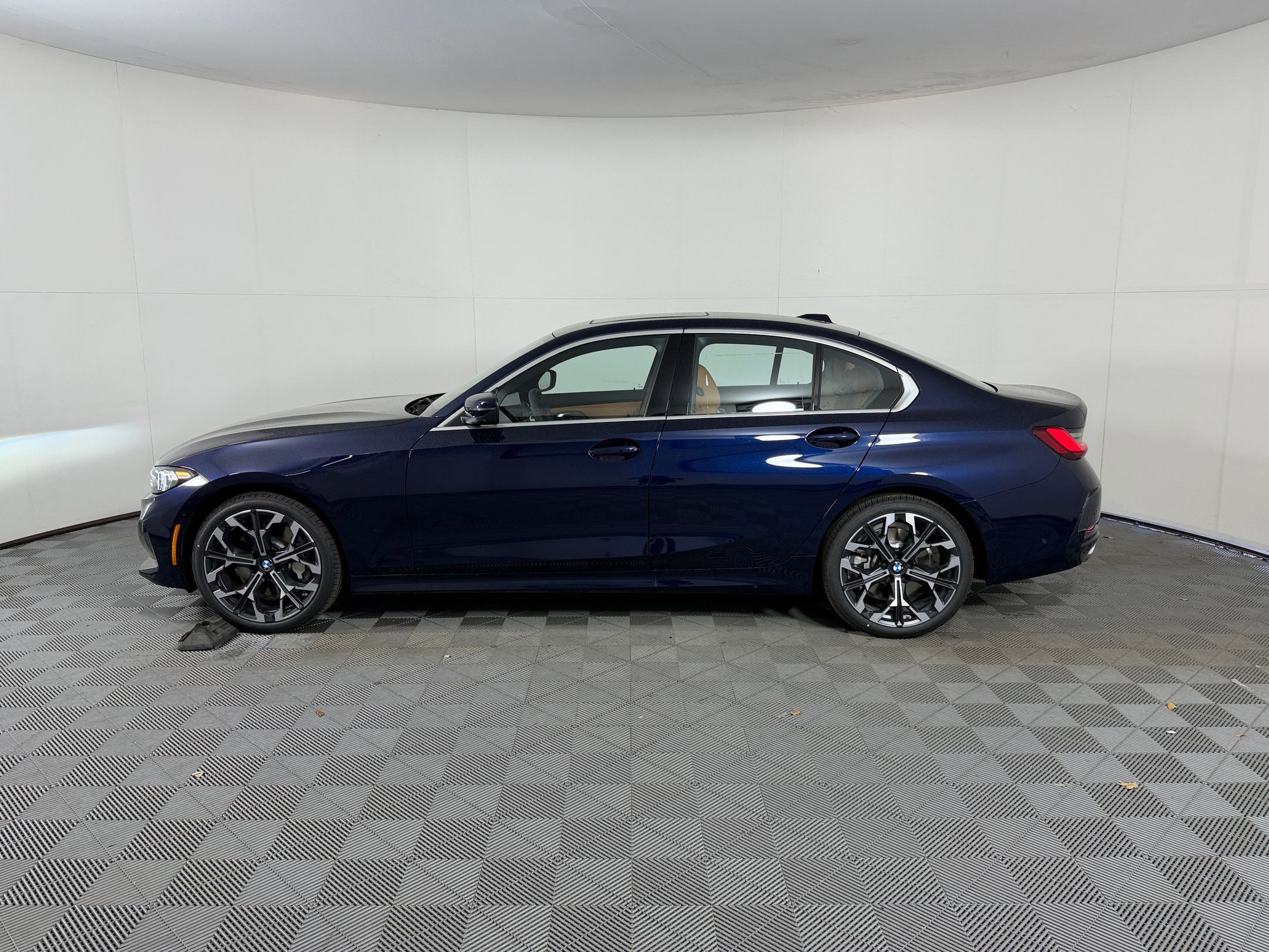 New 2026 BMW 330i Sedan w/ Premium Package image 2