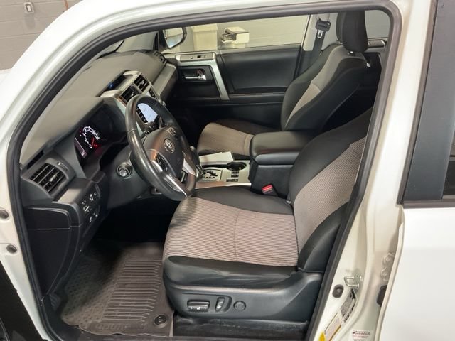 Used 2022 Toyota 4Runner SR5 AWD/4WD image 11