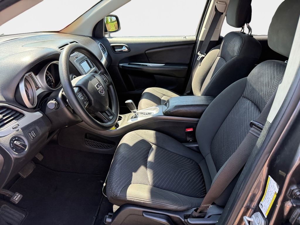 Used 2020 Dodge Journey SE w/ Blacktop Package FWD image 12