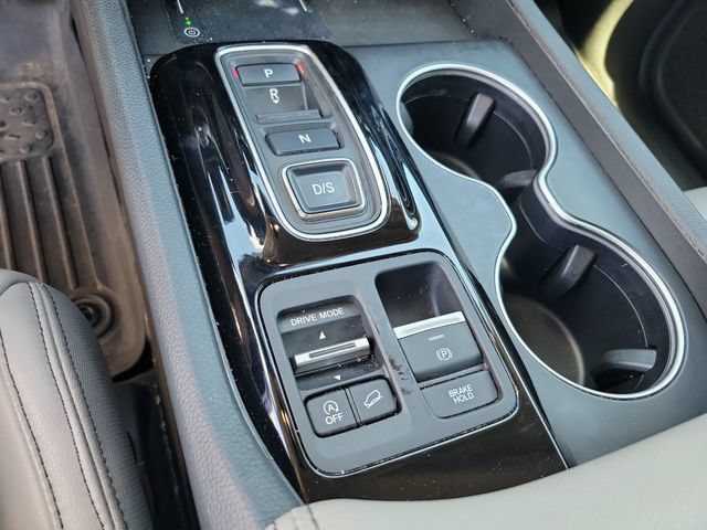 Used 2025 Honda Pilot Touring image 23