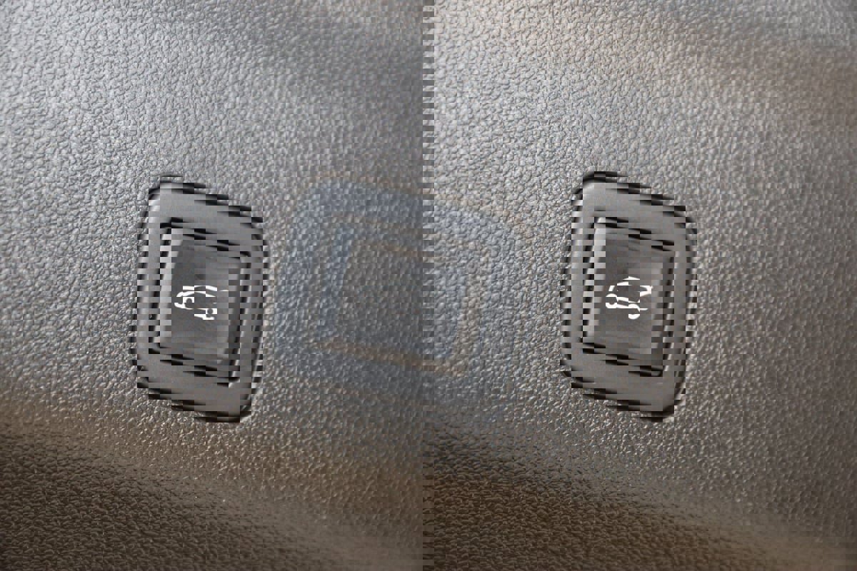 Used 2021 GMC Yukon Denali w/ Denali Premium Package image 54