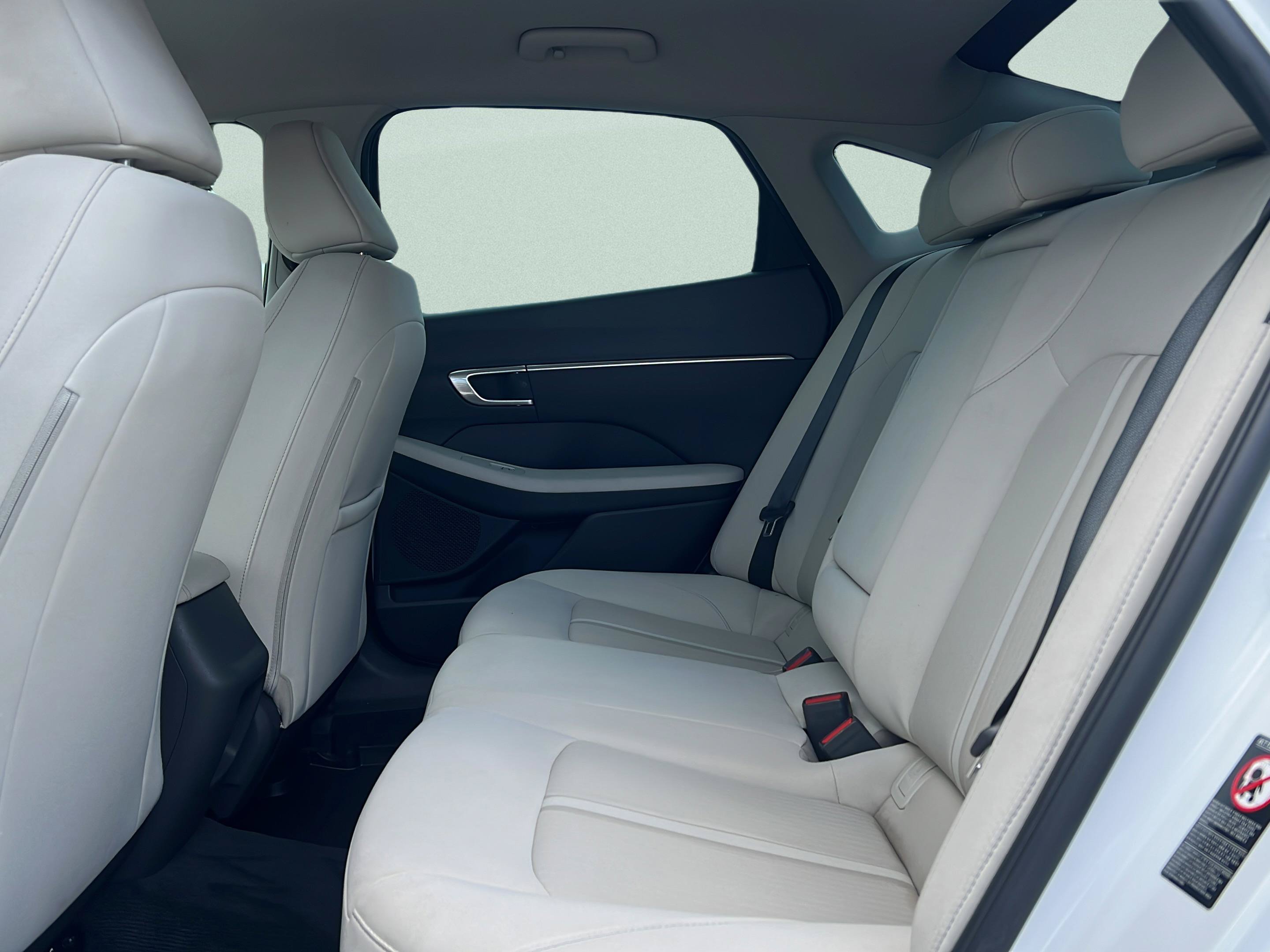 Used 2022 Hyundai Sonata SEL w/ Cargo Package FWD image 12