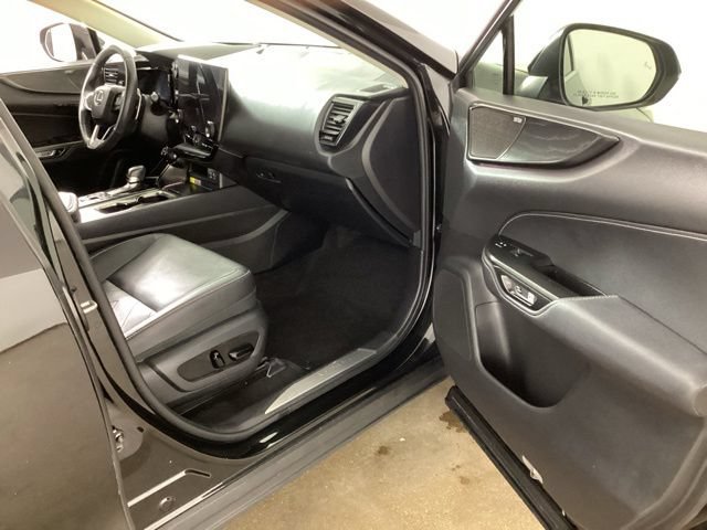 Used 2022 Lexus NX 350h AWD w/ Vision Package image 19
