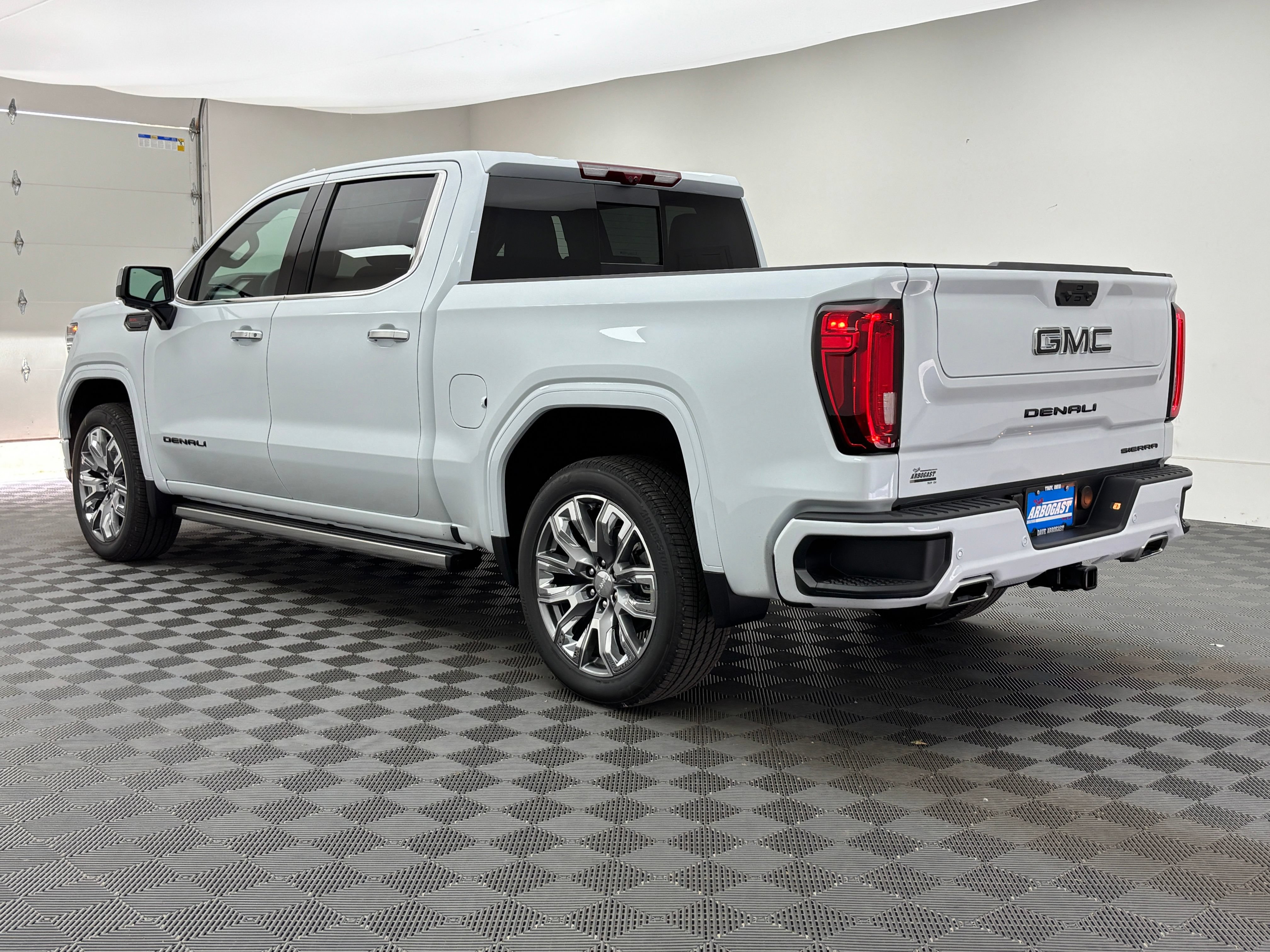 New 2026 GMC Sierra 1500 Denali w/ Denali Reserve Package AWD/4WD image 13