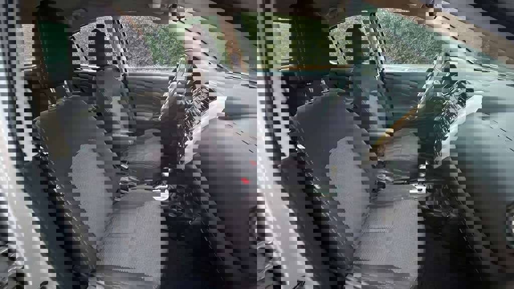 Used 2018 Nissan Versa SV image 24