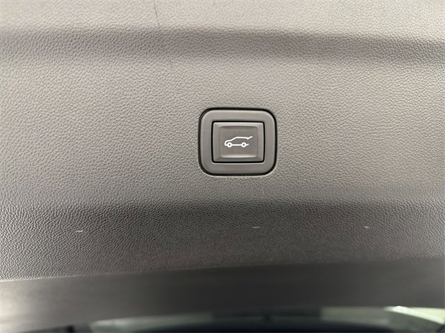 Used 2024 GMC Yukon Denali Ultimate image 16