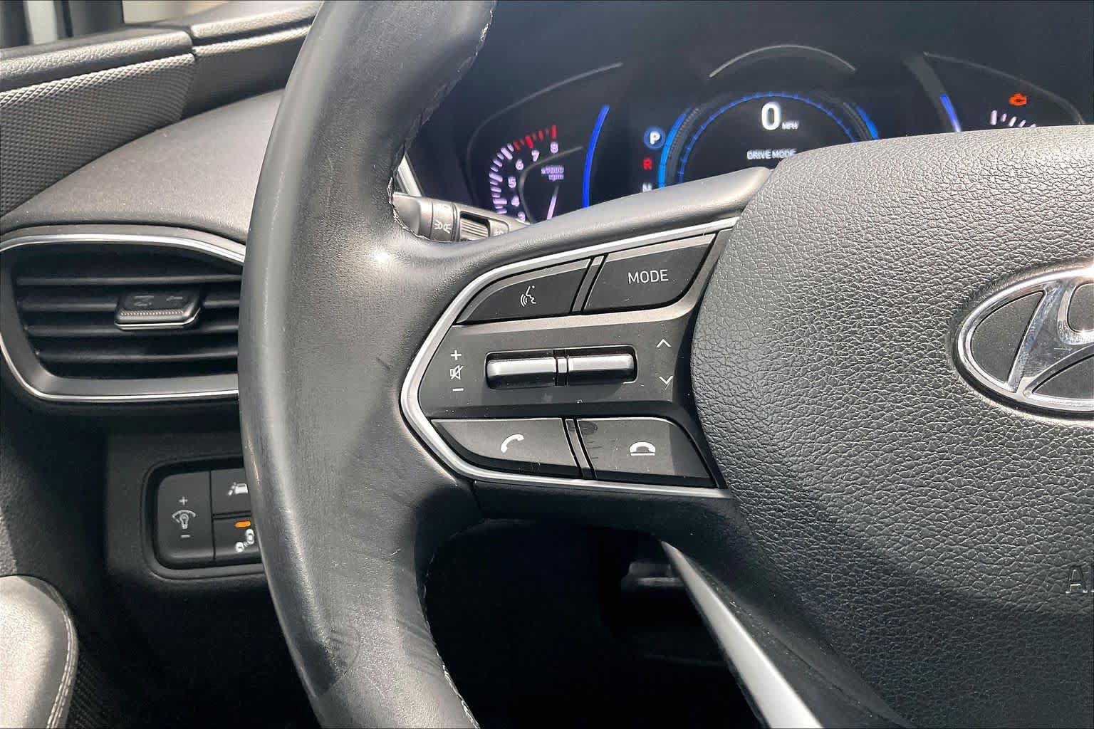 Used 2020 Hyundai Santa Fe SEL w/ Convenience Package FWD image 24