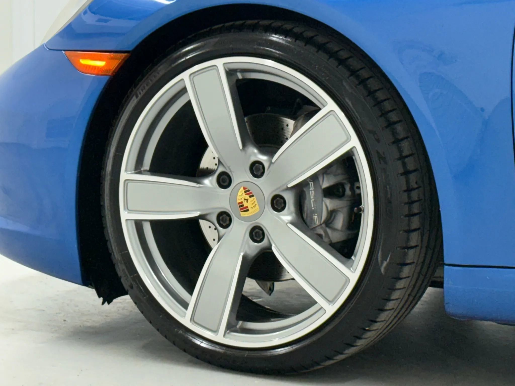 Used 2017 Porsche 911 Carrera image 34