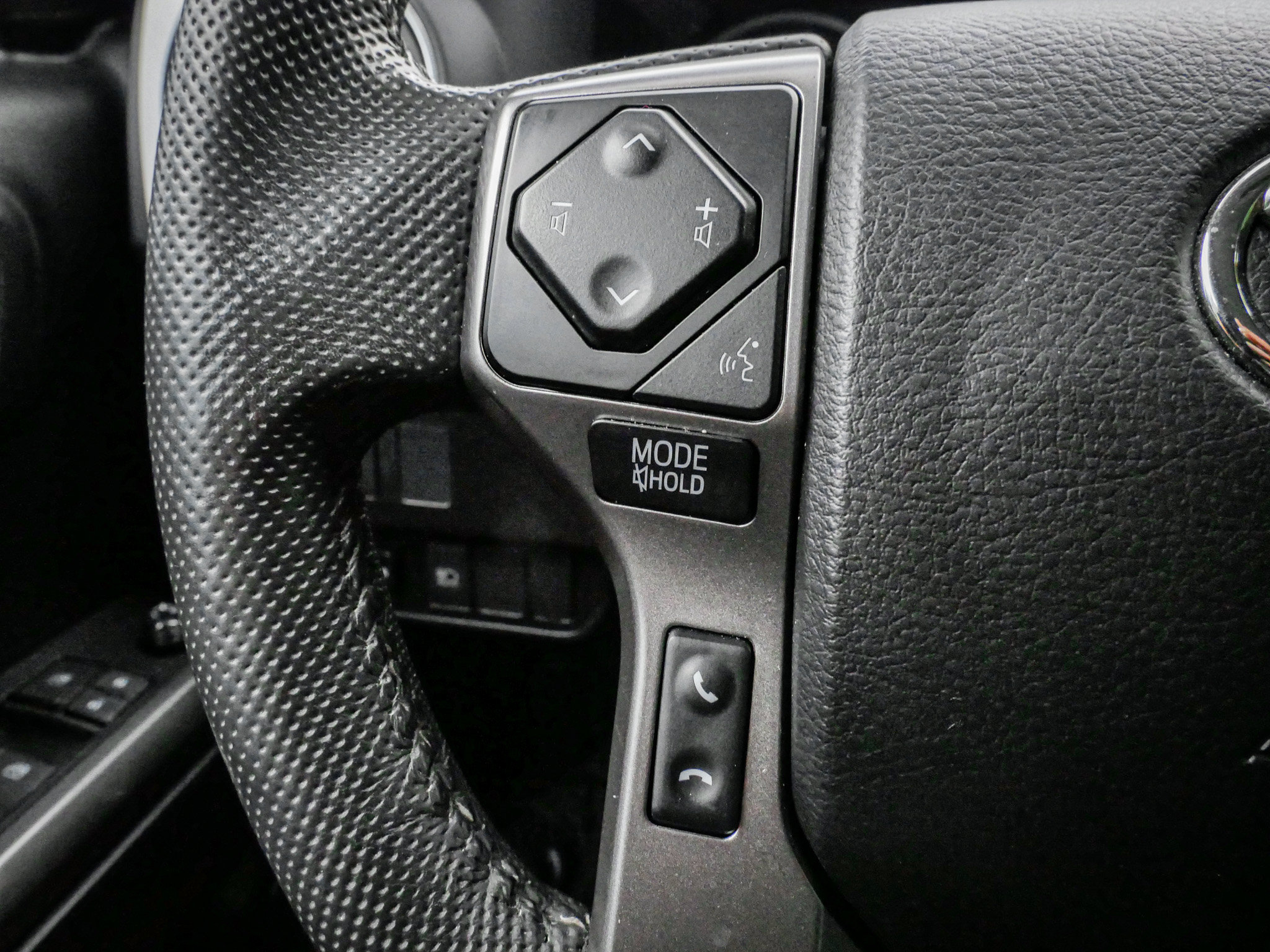 Used 2021 Toyota Tacoma SR5 RWD image 19