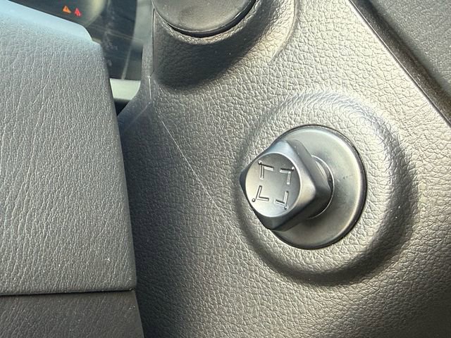 Used 2024 Nissan Armada SL image 29