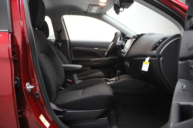 New 2026 Mitsubishi Outlander Sport LE AWD/4WD image 18