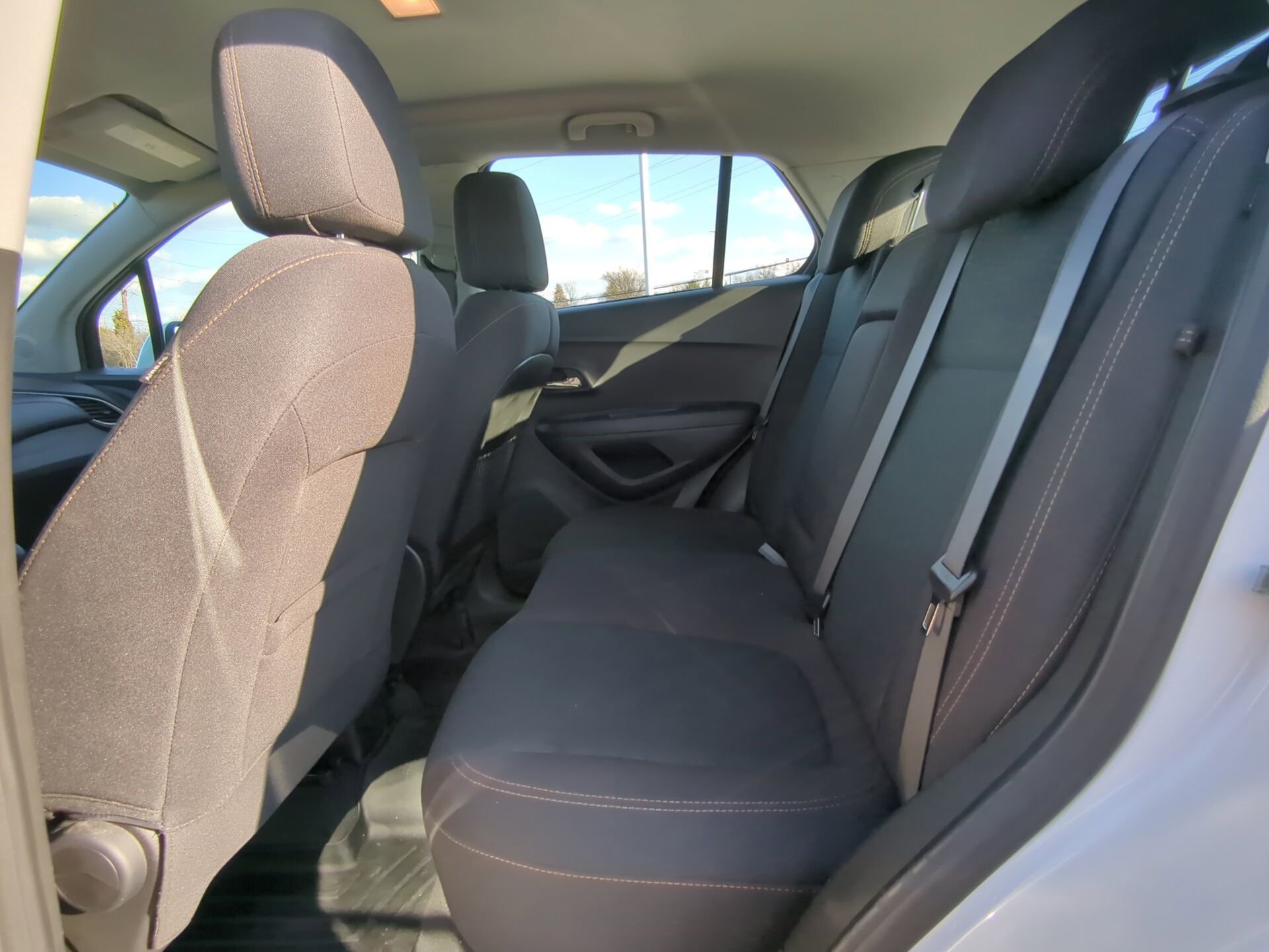 Used 2019 Chevrolet Trax LS image 17