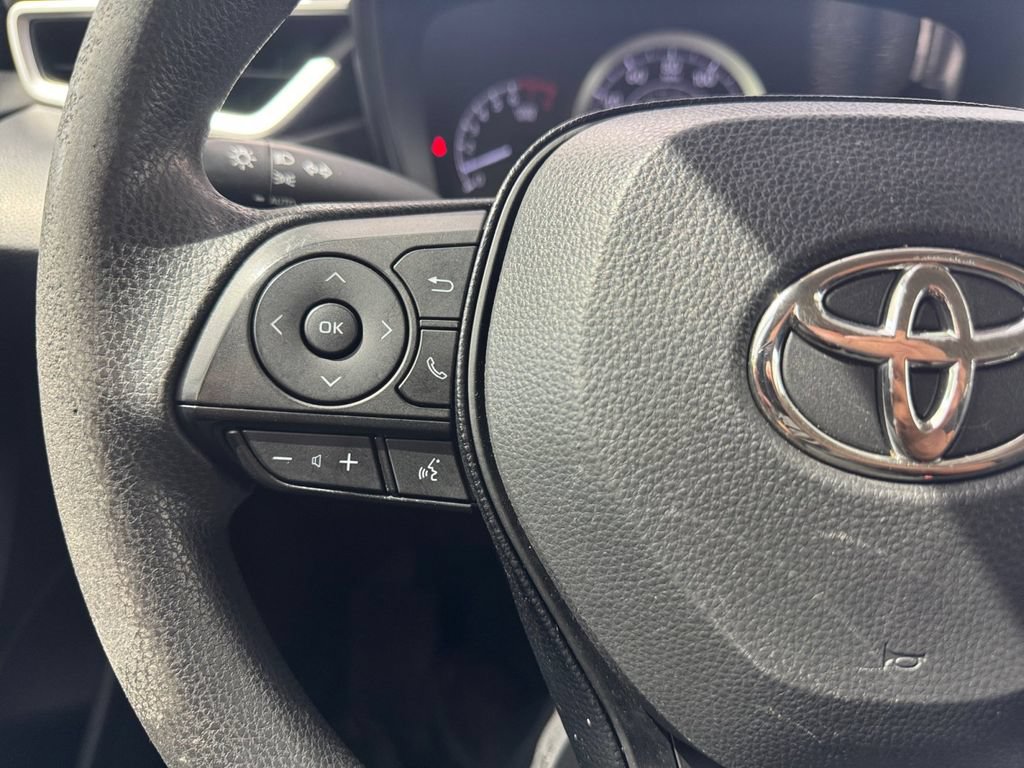 Used 2021 Toyota Corolla LE FWD image 22