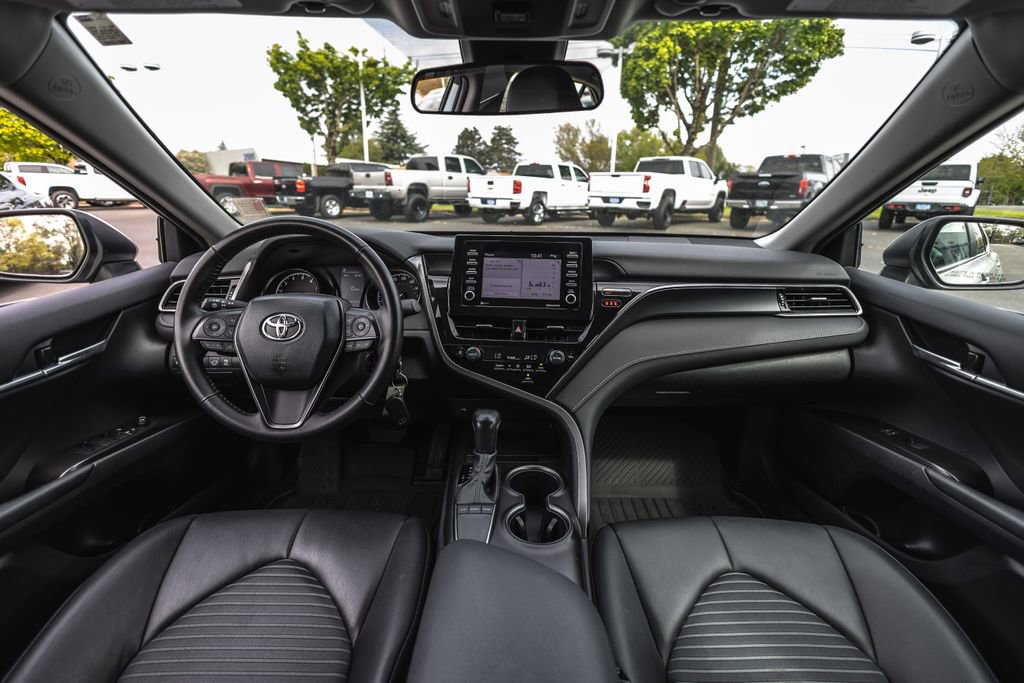 Used 2024 Toyota Camry SE FWD image 22
