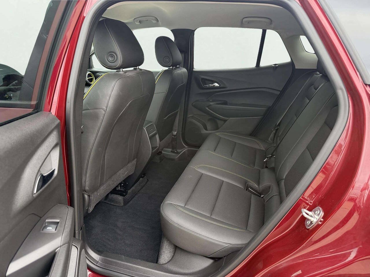 Used 2024 Chevrolet Trax ACTIV FWD image 11