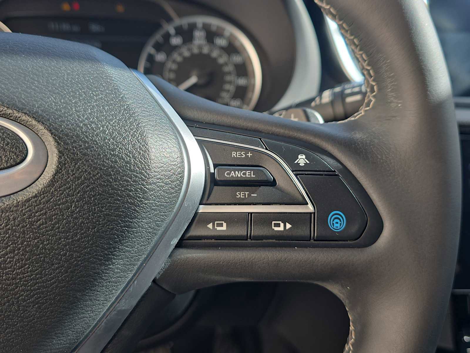 Used 2022 INFINITI QX50 Luxe image 18