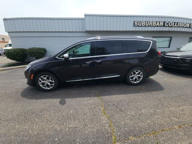 Certified 2019 Chrysler Pacifica Limited w/ Advanced Safetytec Group FWD image 22