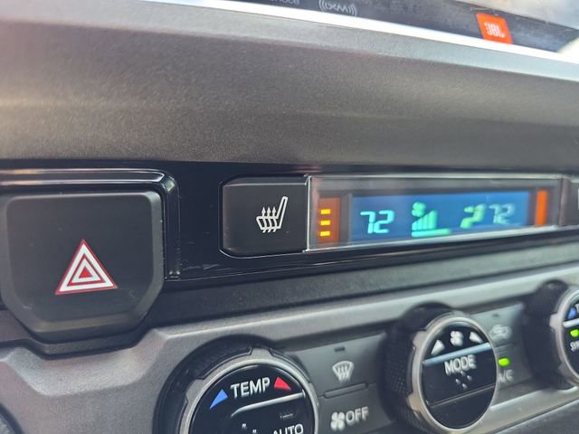 Used 2018 Toyota Tacoma TRD Off-Road AWD/4WD image 31