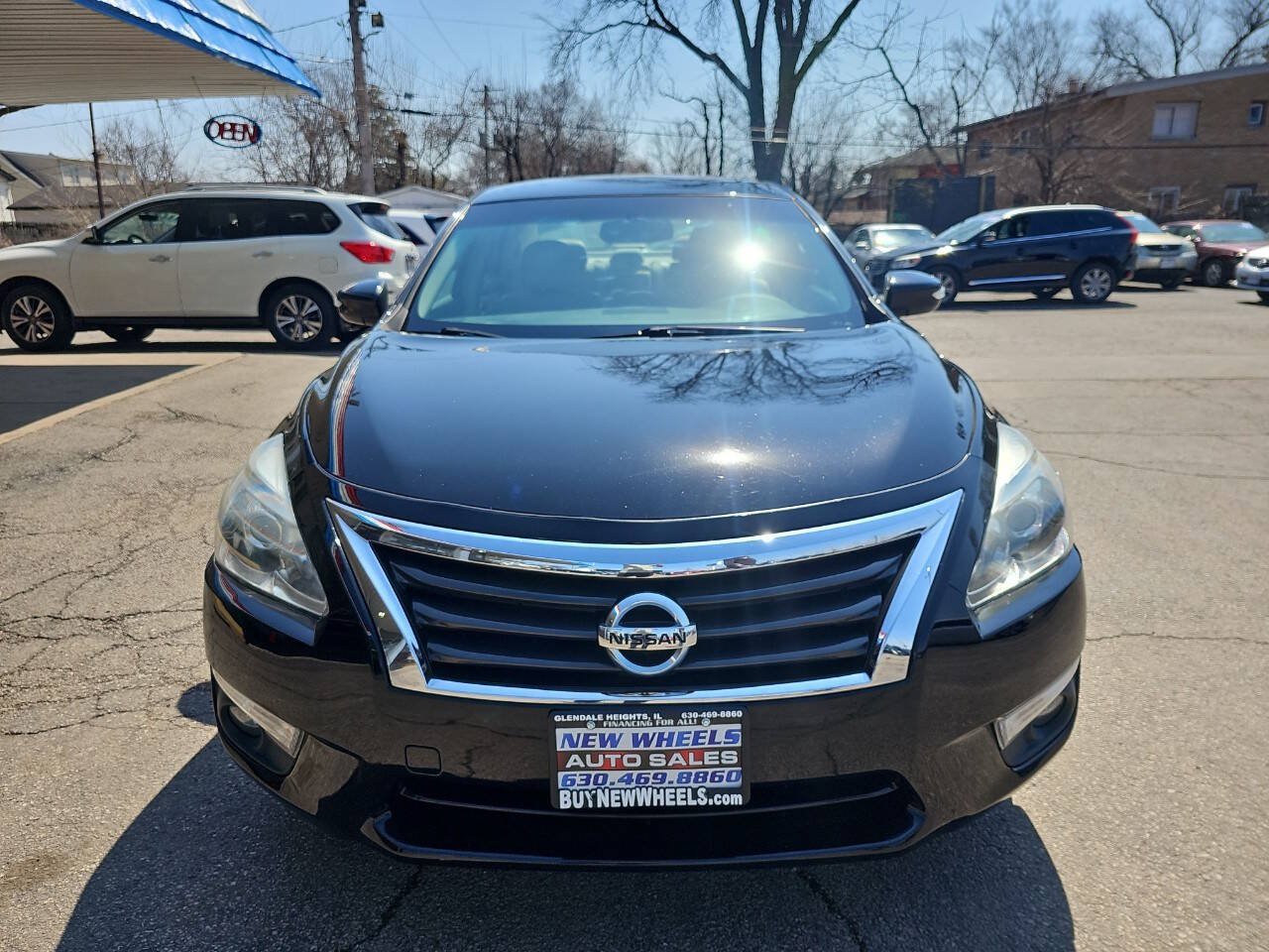 Used 2013 Nissan Altima 2.5 SL w/ Technology Pkg FWD image 5