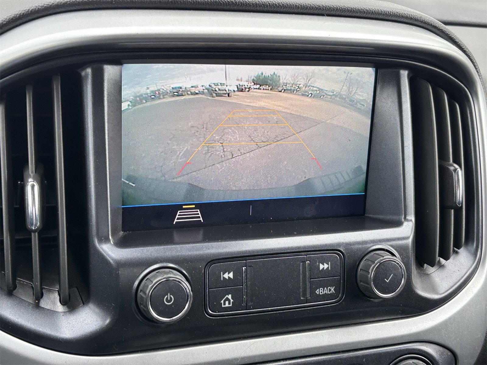 Used 2022 Chevrolet Colorado LT w/ Fleet Safety Package image 4